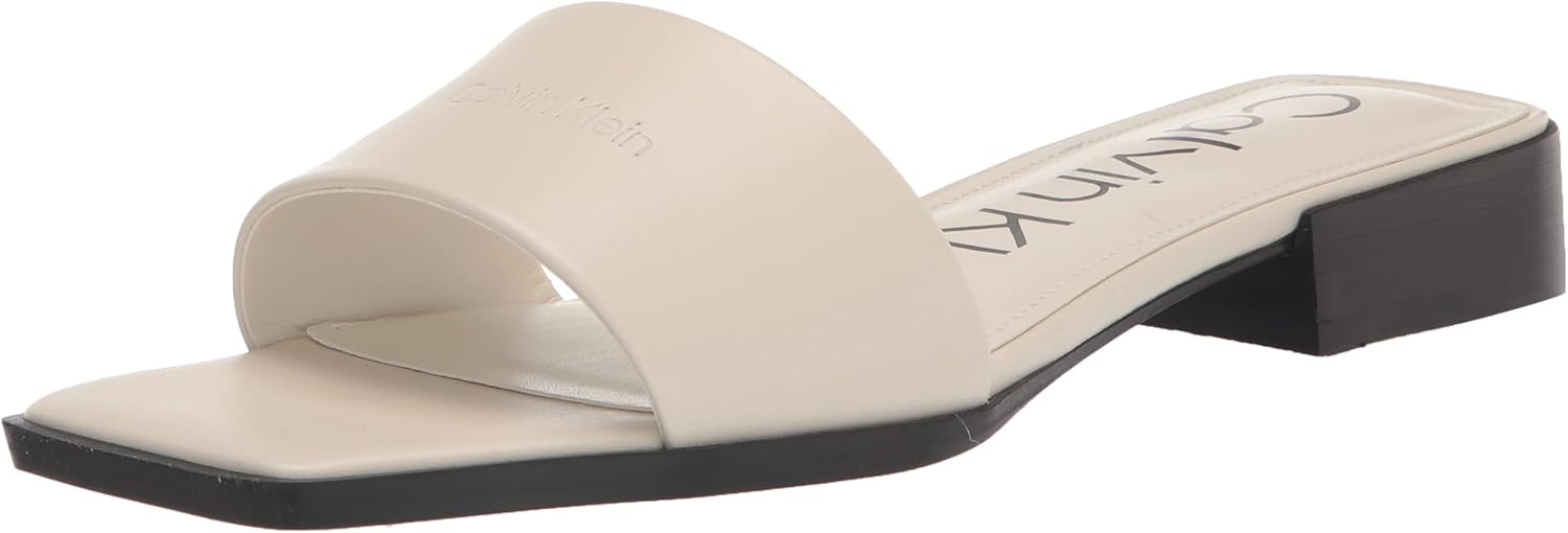  （カルバンクライン）Jotie Heeled ミュール Amazon.com | Calvin Klein Women's Jotie3 Heeled Sandal